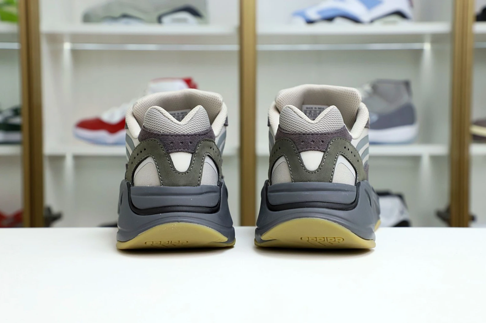 DailyWear Kimikick Yeezy boost 700 V2 Tephra 62