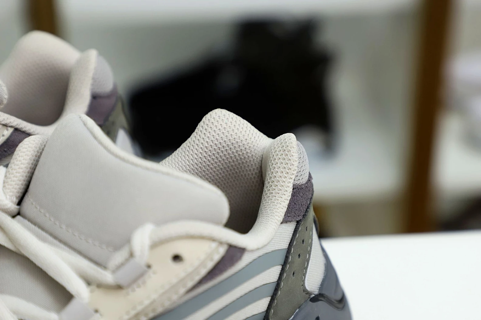 DailyWear Kimikick Yeezy boost 700 V2 Tephra 62