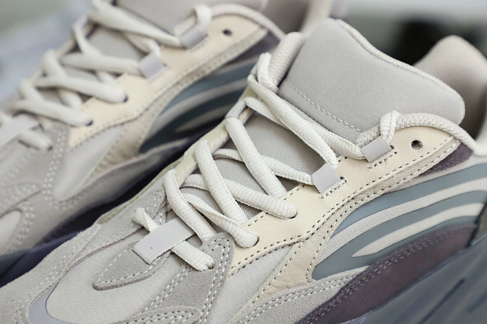 DailyWear Kimikick Yeezy boost 700 V2 Tephra 62