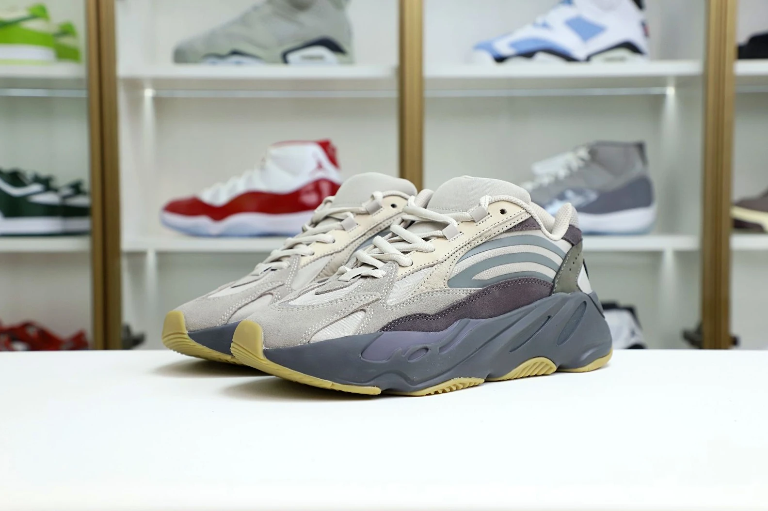 DailyWear Kimikick Yeezy boost 700 V2 Tephra 62