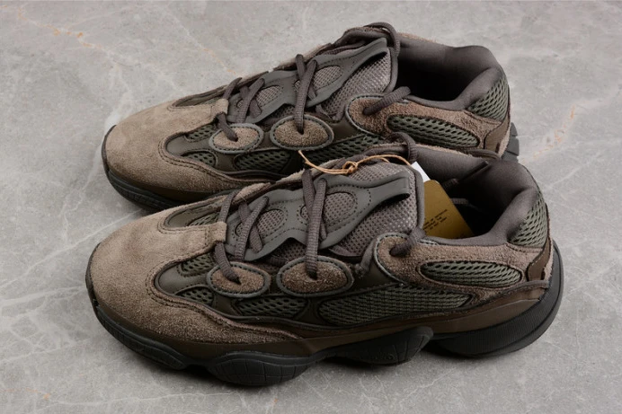 DailyWear ad*s yeezy 500 clay brown gx 101