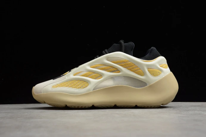 DailyWear ad*s yeezy 700 v3 safflower g 187