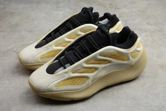 DailyWear ad*s yeezy 700 v3 safflower g 187