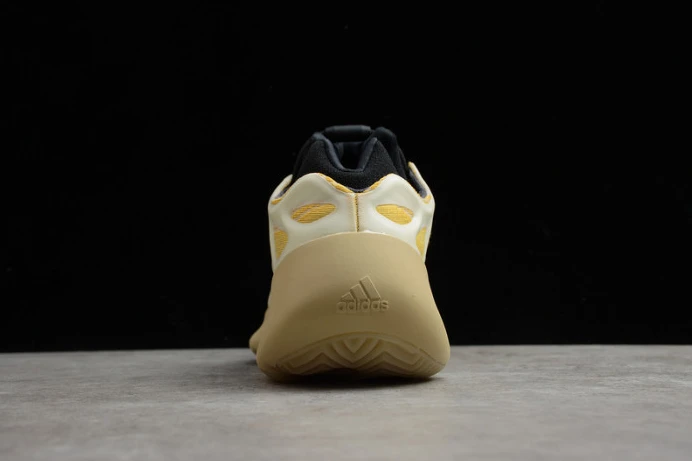 DailyWear ad*s yeezy 700 v3 safflower g 187
