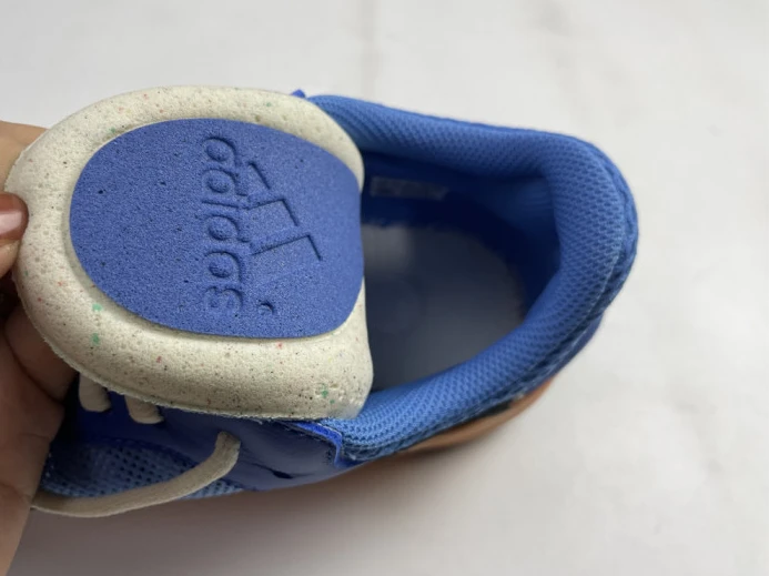 DailyWear ad*s yeezy boost 700 brblue gz 183