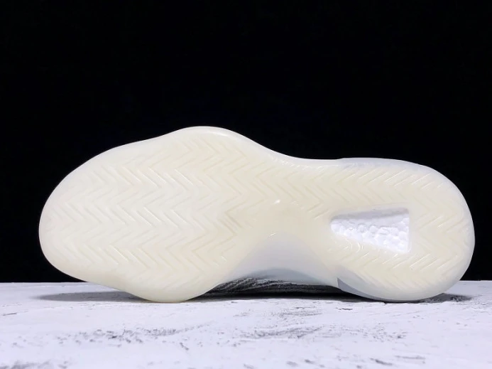 DailyWear ad*s yeezy boost basketball"quantum" eg 216