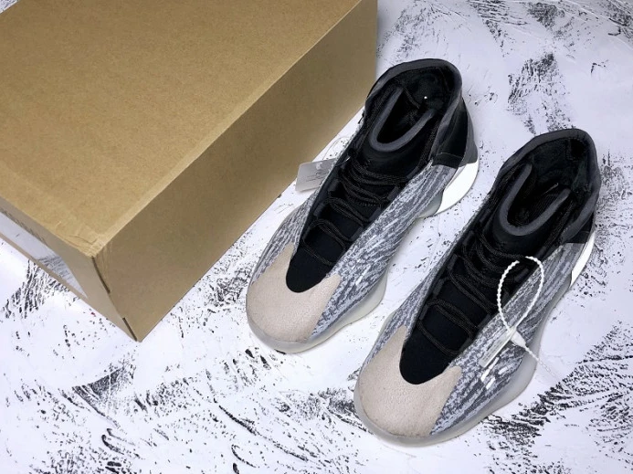 DailyWear ad*s yeezy boost basketball"quantum" eg 216