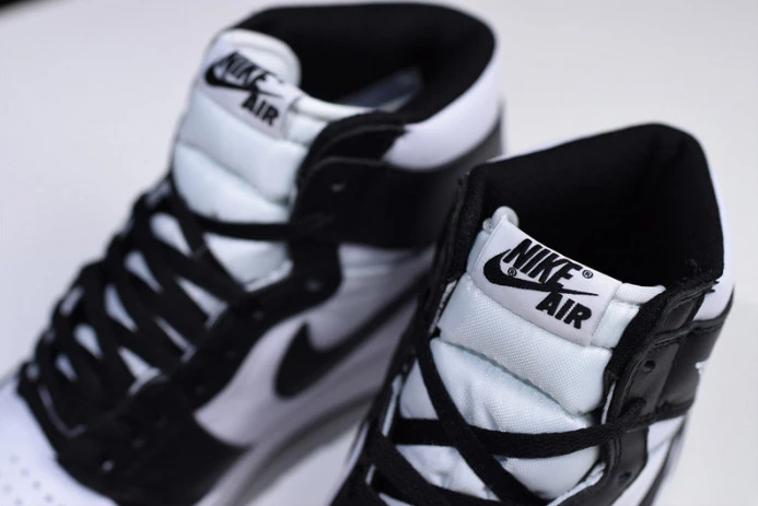 DailyWear air jordan 1 retro high og 555088- 1308