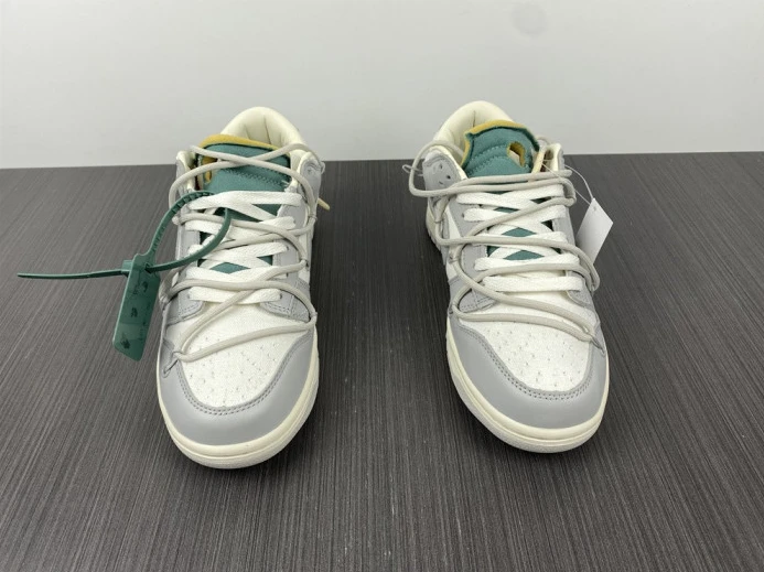 DailyWear ofw x dunk low “42 of 50” dm1602- 3218
