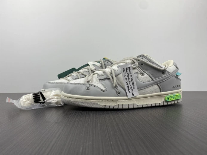 DailyWear ofw x dunk low “42 of 50” dm1602- 3218