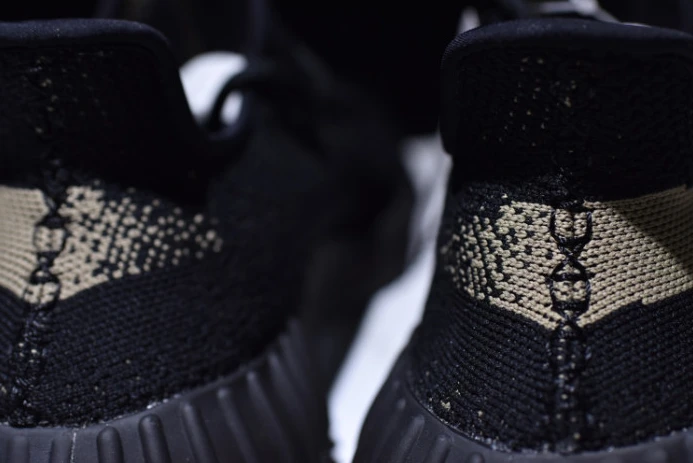 EasyMatch Adidas Yeezy Boost 350 V2 Core Black Green BY 442