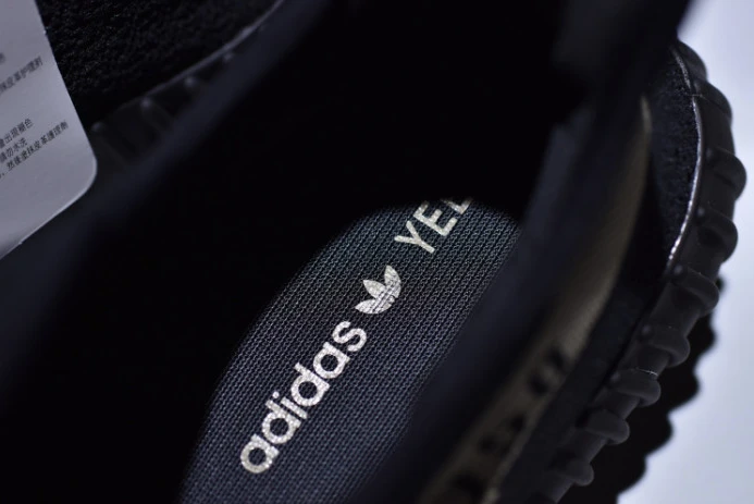 EasyMatch Adidas Yeezy Boost 350 V2 Core Black Green BY 442