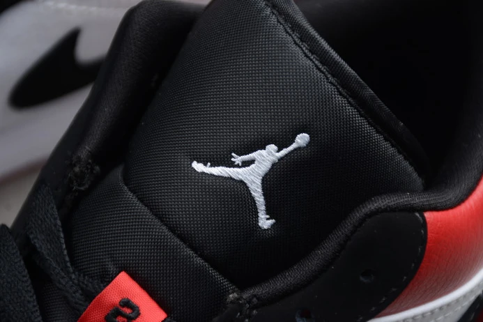 EasyMatch Air Jordan 1 Low Black Toe 553558- 865