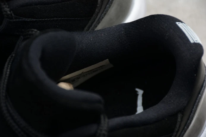 EasyMatch Air Jordan 11 Retro Low "barons" 528895- 1117