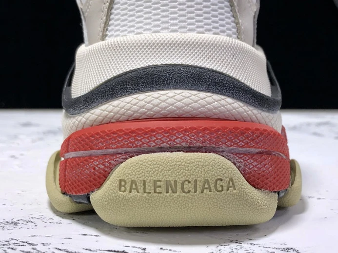EasyMatch BLCG Triple S White Black Red 533882 W09E1 2541