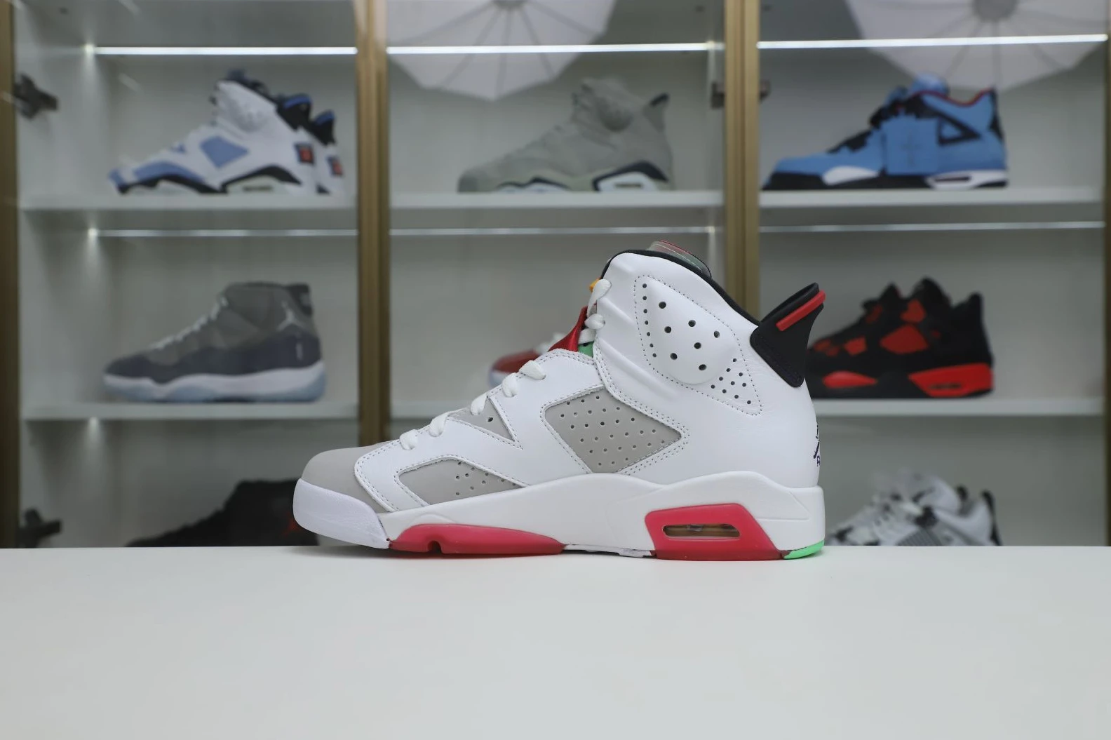 EasyMatch Kimikick AIR JORDAN 6 RETRO NEUTRAL GREY 1982
