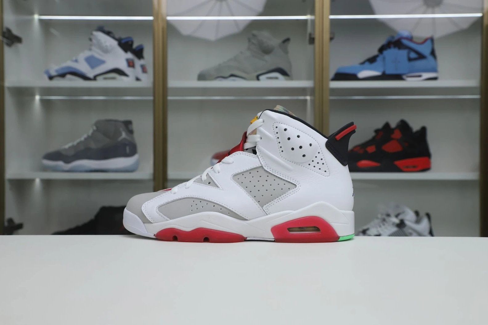 EasyMatch Kimikick AIR JORDAN 6 RETRO NEUTRAL GREY 1982