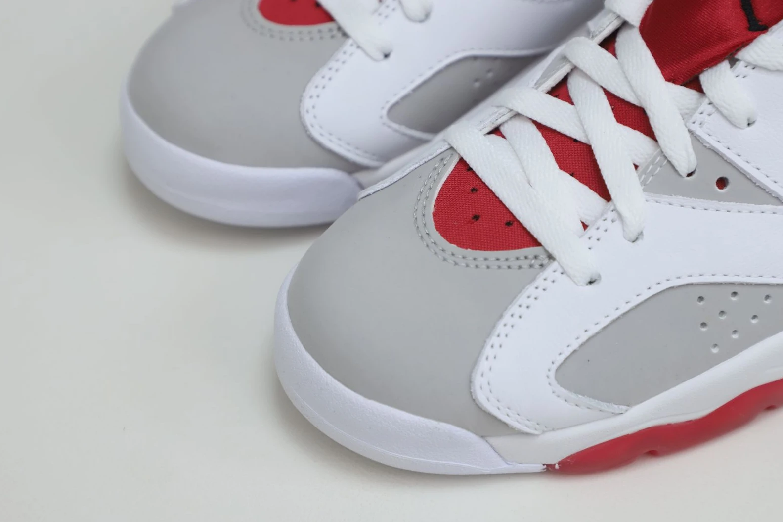 EasyMatch Kimikick AIR JORDAN 6 RETRO NEUTRAL GREY 1982