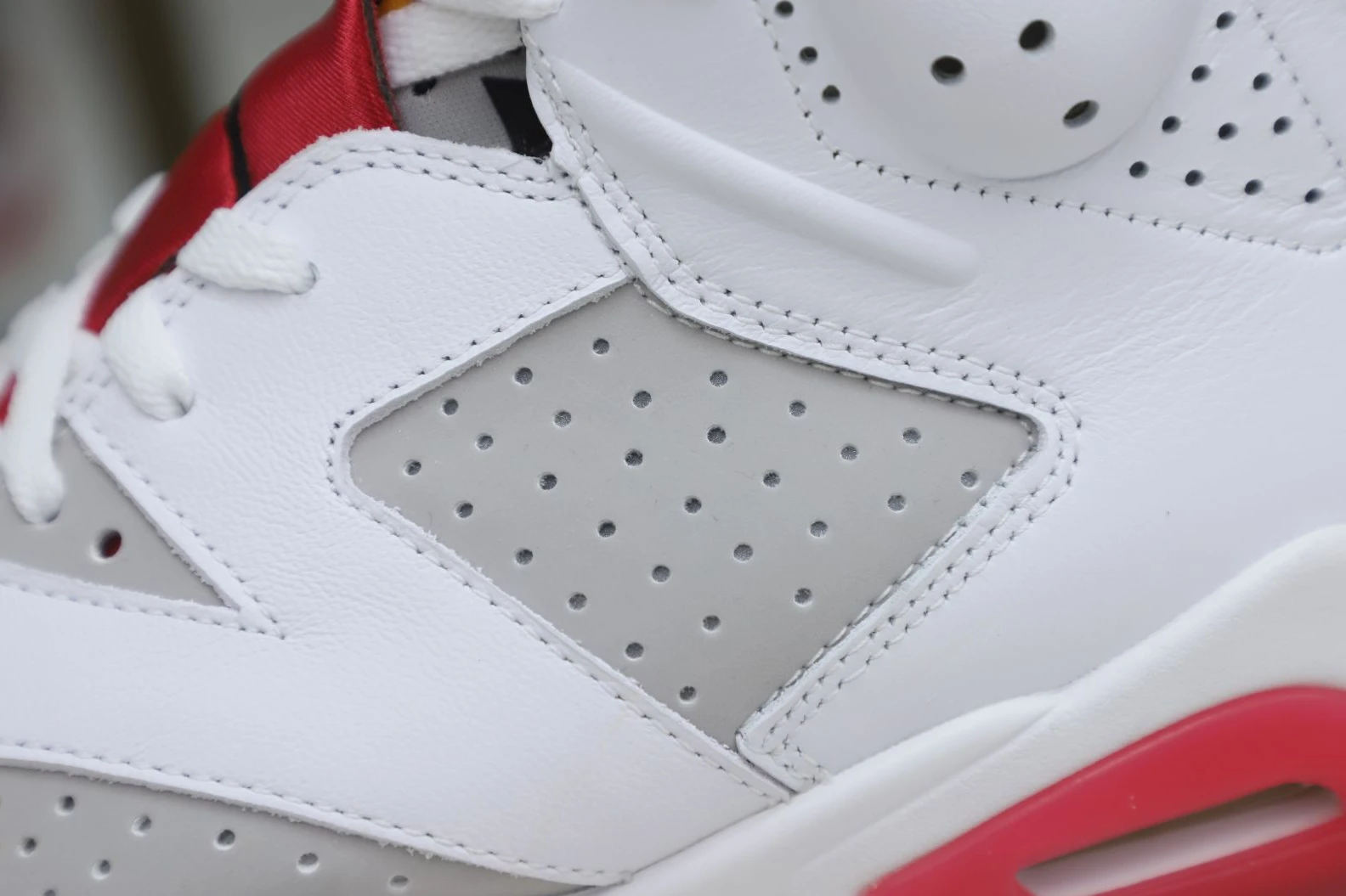 EasyMatch Kimikick AIR JORDAN 6 RETRO NEUTRAL GREY 1982