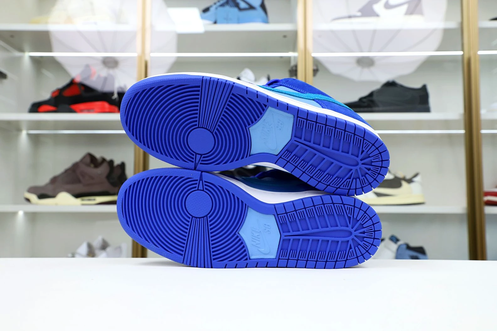 EasyMatch Kimikick NIKE SB DUNK LOW BLUE RASPBERRY 3491