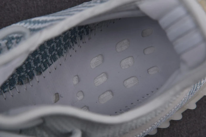 EasyMatch ad*s yeezy boost 350 v2 cloud white (non-reflective) fw 228