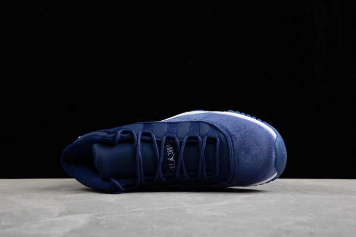 EasyMatch air jordan 11 velvet “midnight navy” ar0715- 1384