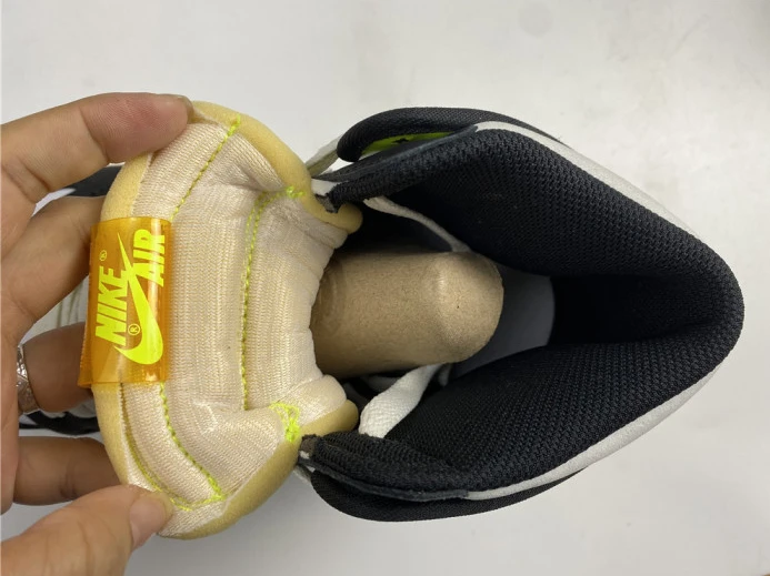 Fashionable AIR JORDAN 1 RETRO HIGH OG 'VOLT GOLD' 555088- 831