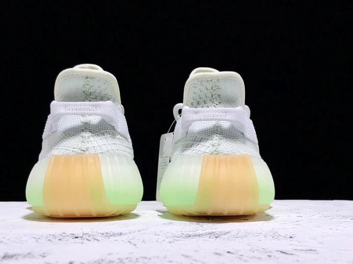 Fashionable Adidas Yeezy Boost 350 V2 Hyperspace EG 450