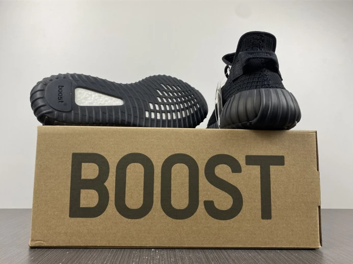 Fashionable Adidas Yeezy Boost 350 V2 Onyx HQ 303