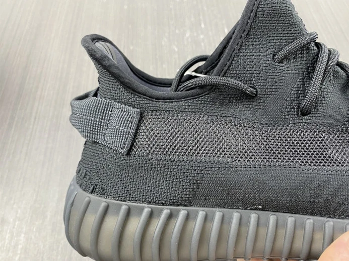 Fashionable Adidas Yeezy Boost 350 V2 Onyx HQ 303