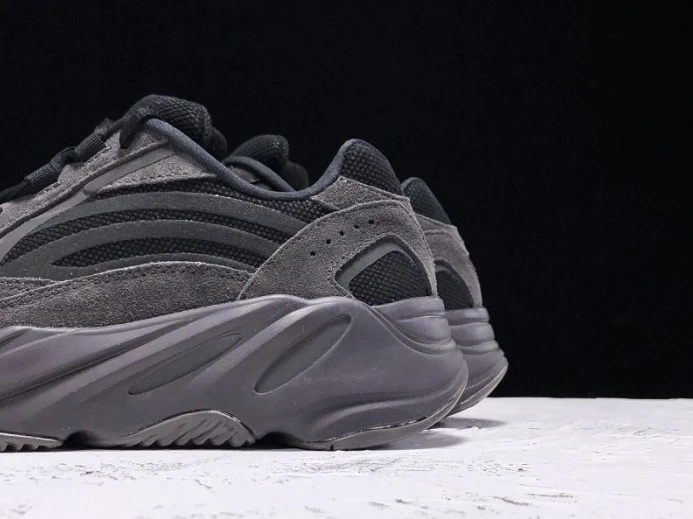 Fashionable Adidas Yeezy Boost 700 V2 Vanta" FU 467