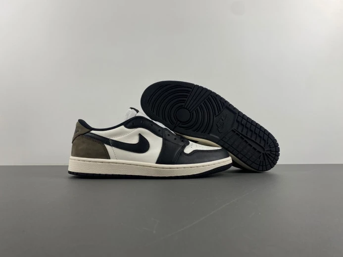 Fashionable Air Jordan 1 Low OG Mocha CZ0790- 572