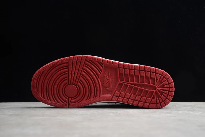 Fashionable Air Jordan 1 Retro Banned 432001- 882