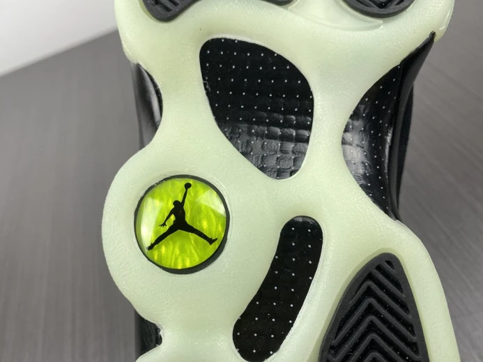 Fashionable Air Jordan 13 Retro Low Single's Day (2021) DM0803- 694
