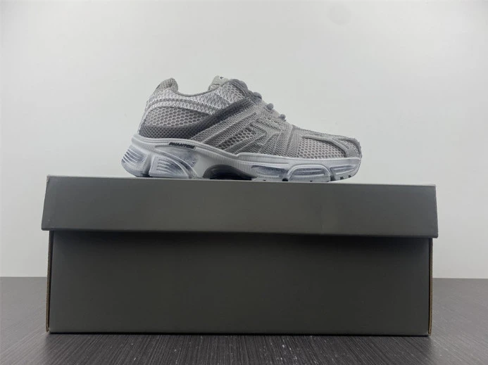 Fashionable BLCG PHANTOM SNEAKER 679339 W2E91 2391