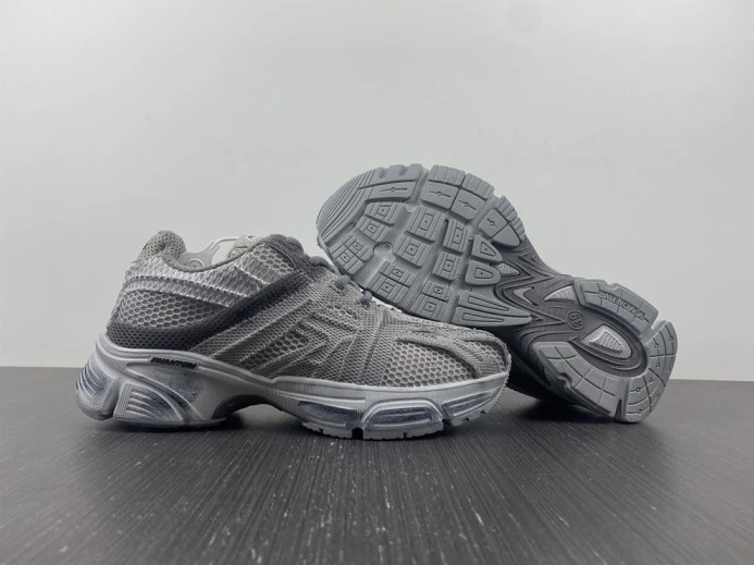 Fashionable BLCG PHANTOM SNEAKER 679339 W2E91 2391