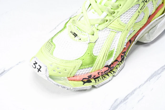 Fashionable BLCG RUNNER SNEAKER 772767 WRNMT 2398