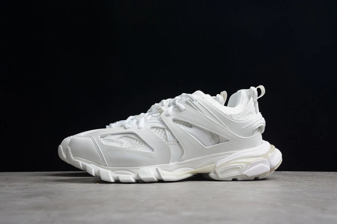 Fashionable BLCG TRACK SNEAKER 542023 W3GH2 2569