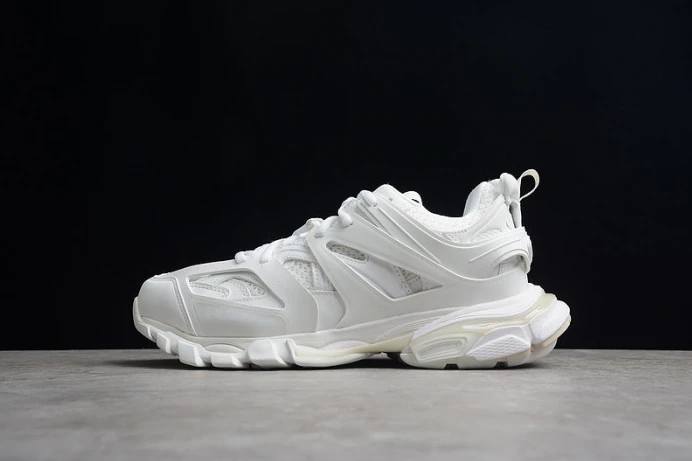 Fashionable BLCG TRACK SNEAKER 542023 W3GH2 2569
