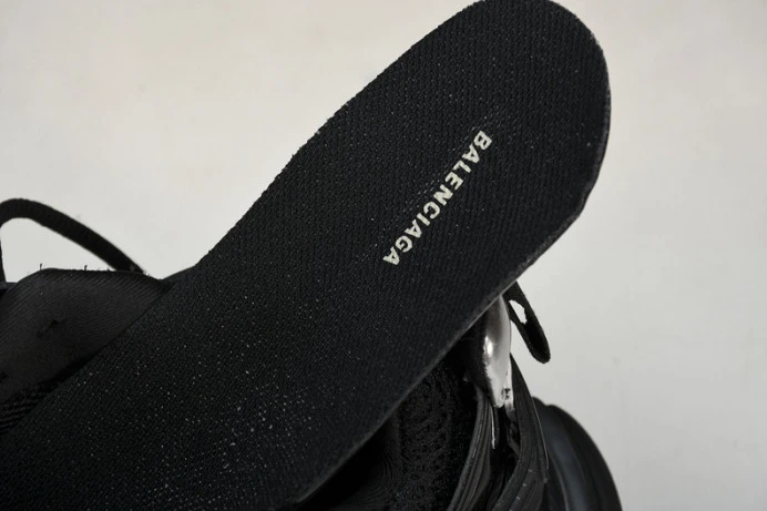 Fashionable BLCG TRACK SNEAKER 542436 W2FSC 2551