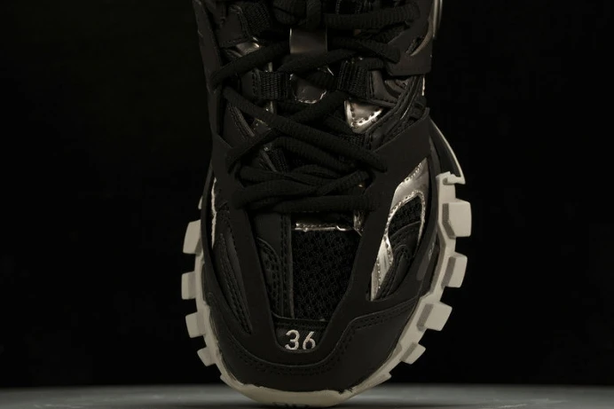 Fashionable BLCG TRACK SNEAKER 542436 W2FSC 2551