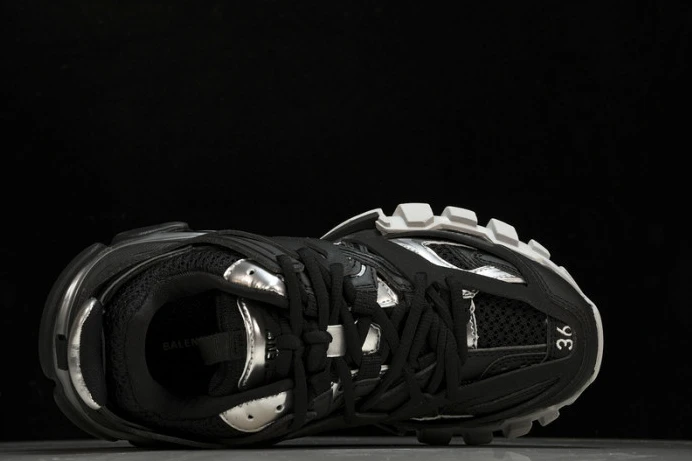 Fashionable BLCG TRACK SNEAKER 542436 W2FSC 2551