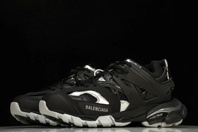 Fashionable BLCG TRACK SNEAKER 542436 W2FSC 2551