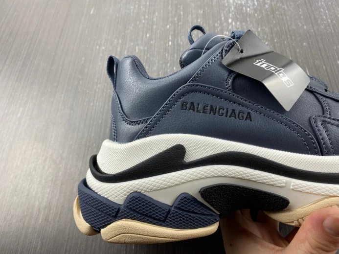 Fashionable BLCG TRIPLE S SNEAKER 536737 W2FAD 2362