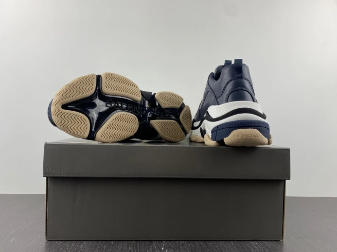 Fashionable BLCG TRIPLE S SNEAKER 536737 W2FAD 2362