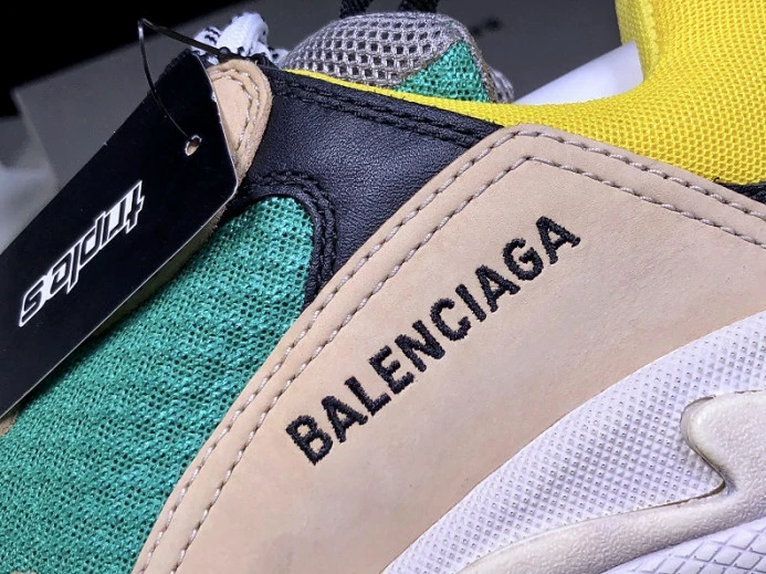 Fashionable BLCG Triple S Curry 516440 W09O2 2537