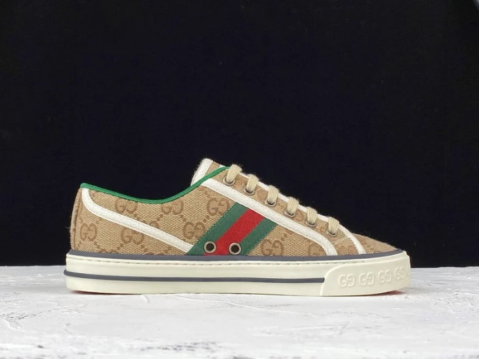 Fashionable GG GUCC Tennis 1977 sneaker 606111 HVK20 2932