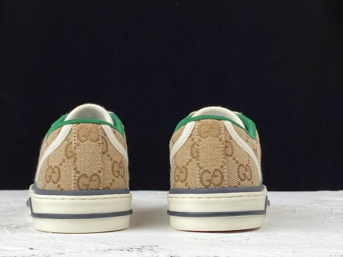 Fashionable GG GUCC Tennis 1977 sneaker 606111 HVK20 2932