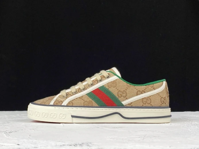 Fashionable GG GUCC Tennis 1977 sneaker 606111 HVK20 2932