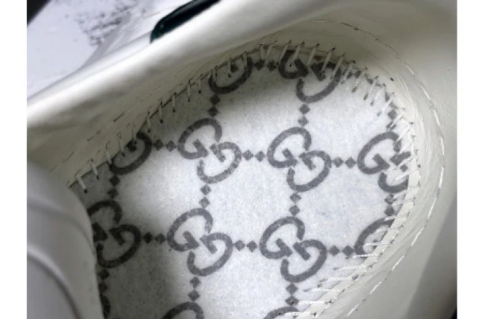 Fashionable GUCC ACE EMBROIDERED LOW-TOP SNEAKER 2916
